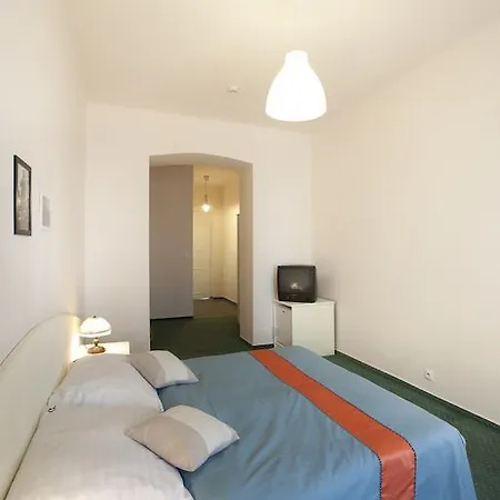 Hotell Eurowings Prag